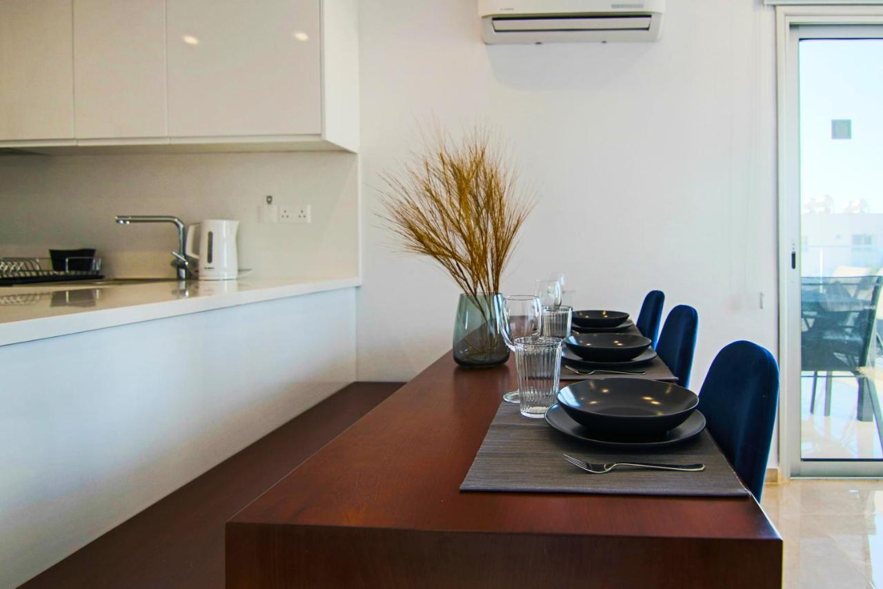 Phaedrus Living Seaside Residence Lighthouse 70 Paphos Exterior foto