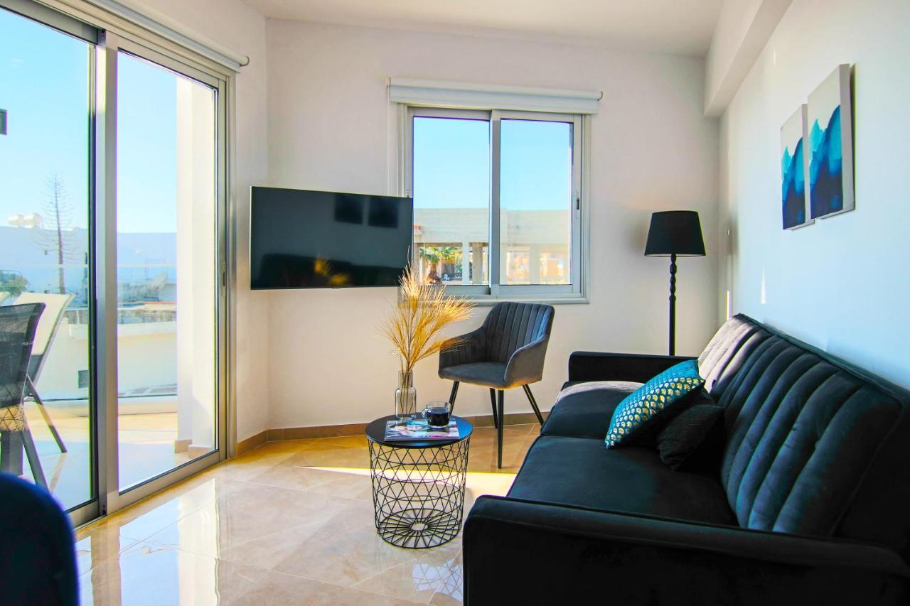 Phaedrus Living Seaside Residence Lighthouse 70 Paphos Exterior foto